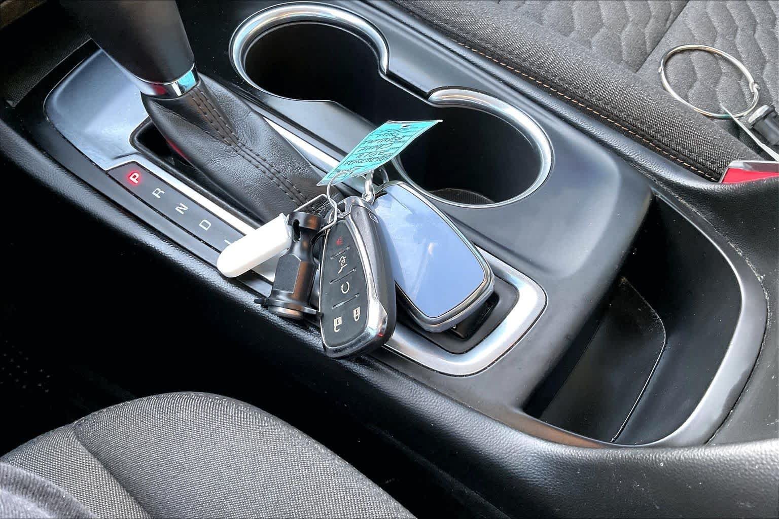 Used 2018 Silver Ice Metallic Chevrolet LT image 13
