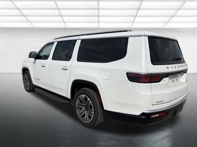2023 Jeep Wagoneer L Series II - Photo 3
