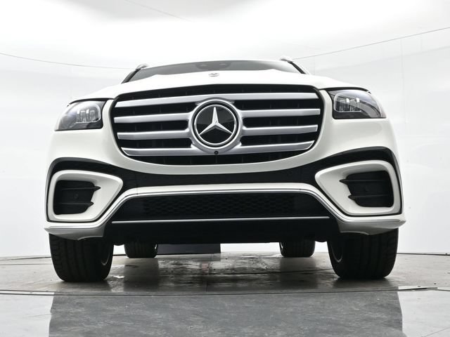 Used 2024 White Mercedes-Benz GLS 450 image 27