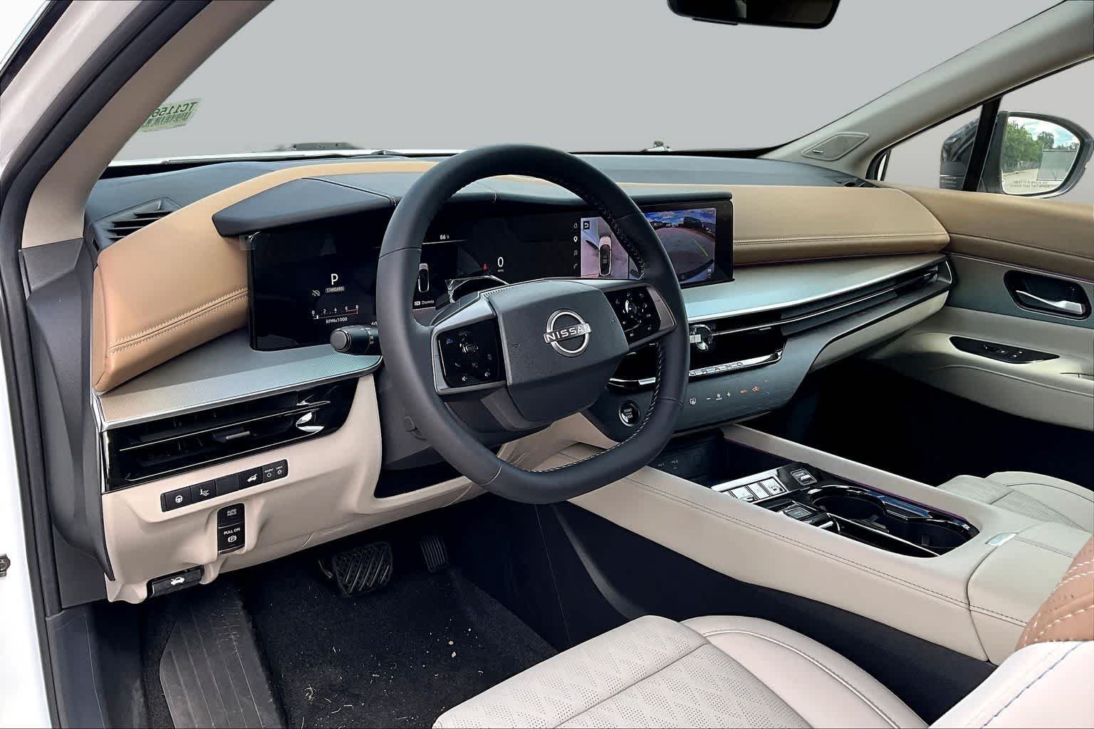 New 2026 Everest White Pearl TriCoat / Super Black Two-tone Nissan Platinum image 10