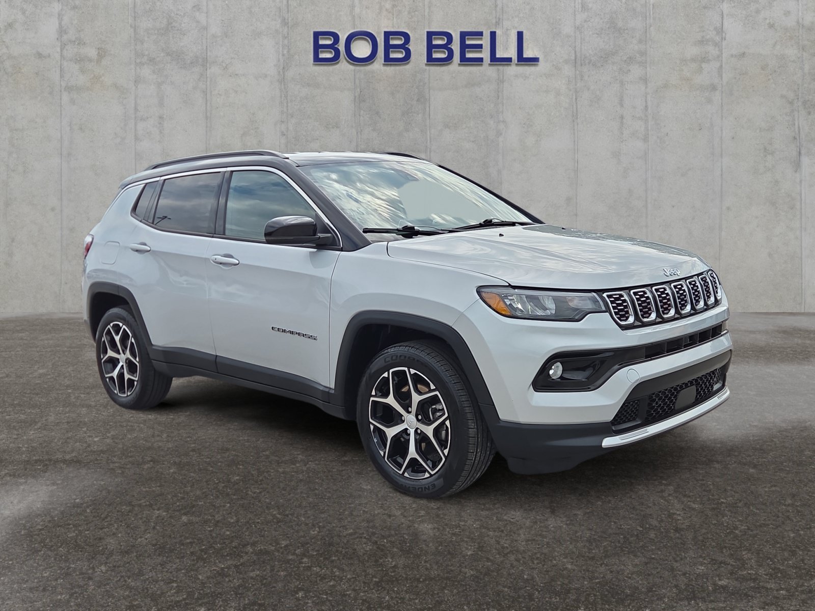 Used 2024 Silver Jeep Limited image 7