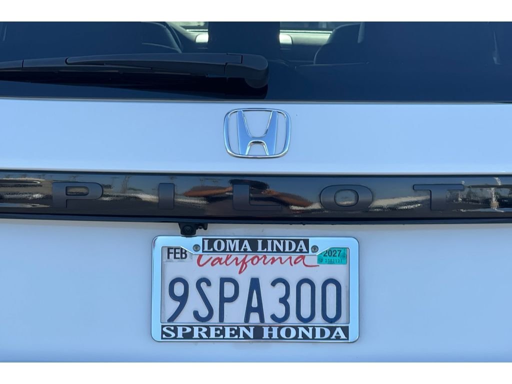 Certified Used 2025 Platinum White Pearl Honda EX-L image 17