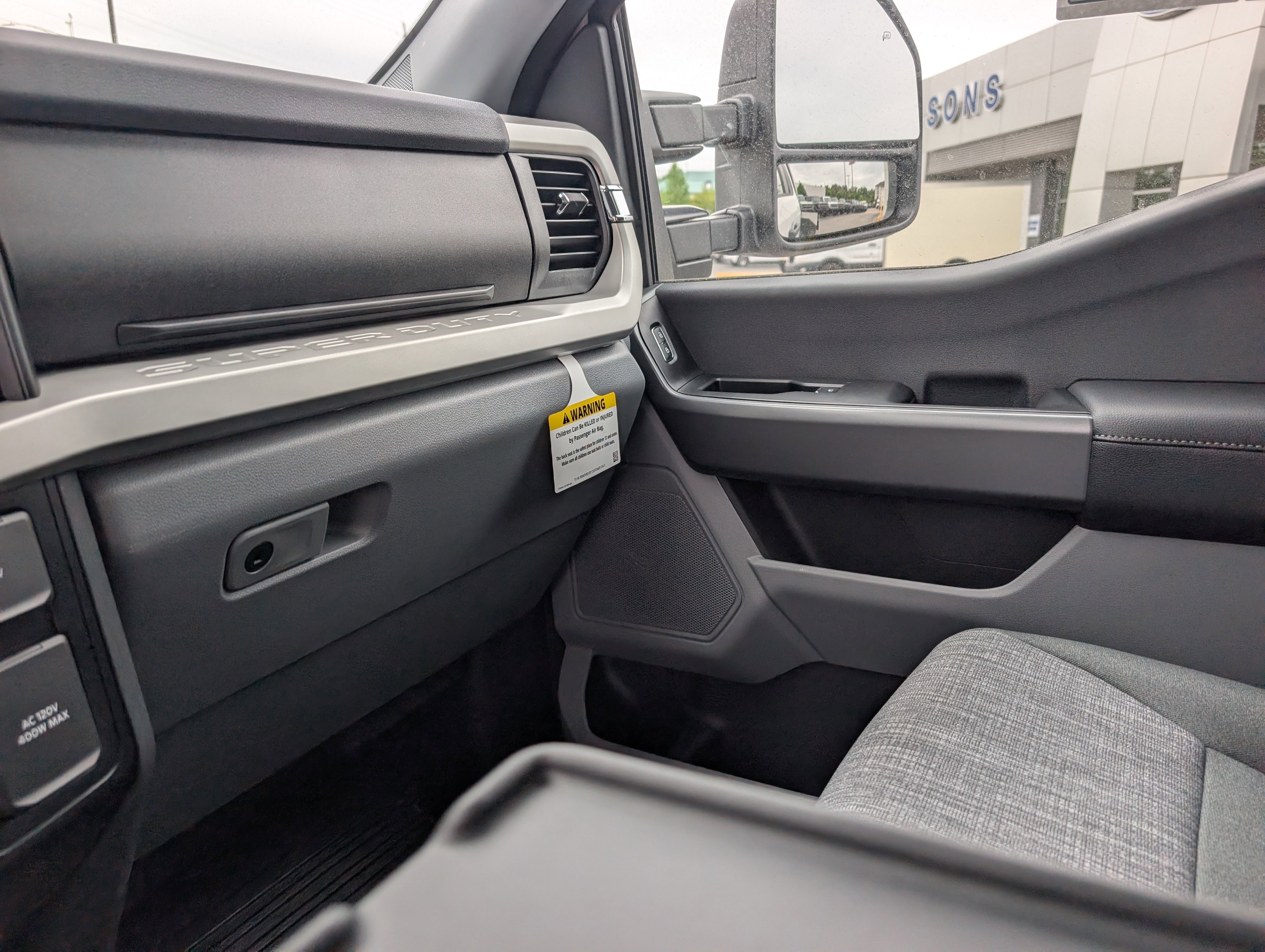 New 2026 Oxford White FORD F-450® XLT image 27