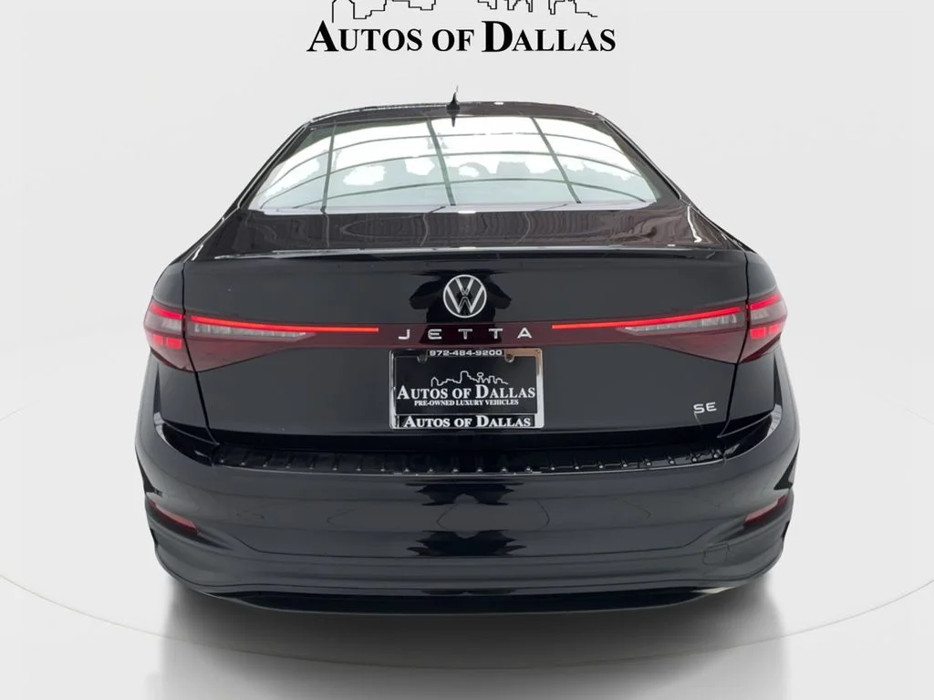 Used 2025 Black Volkswagen 1.5T SE image 9
