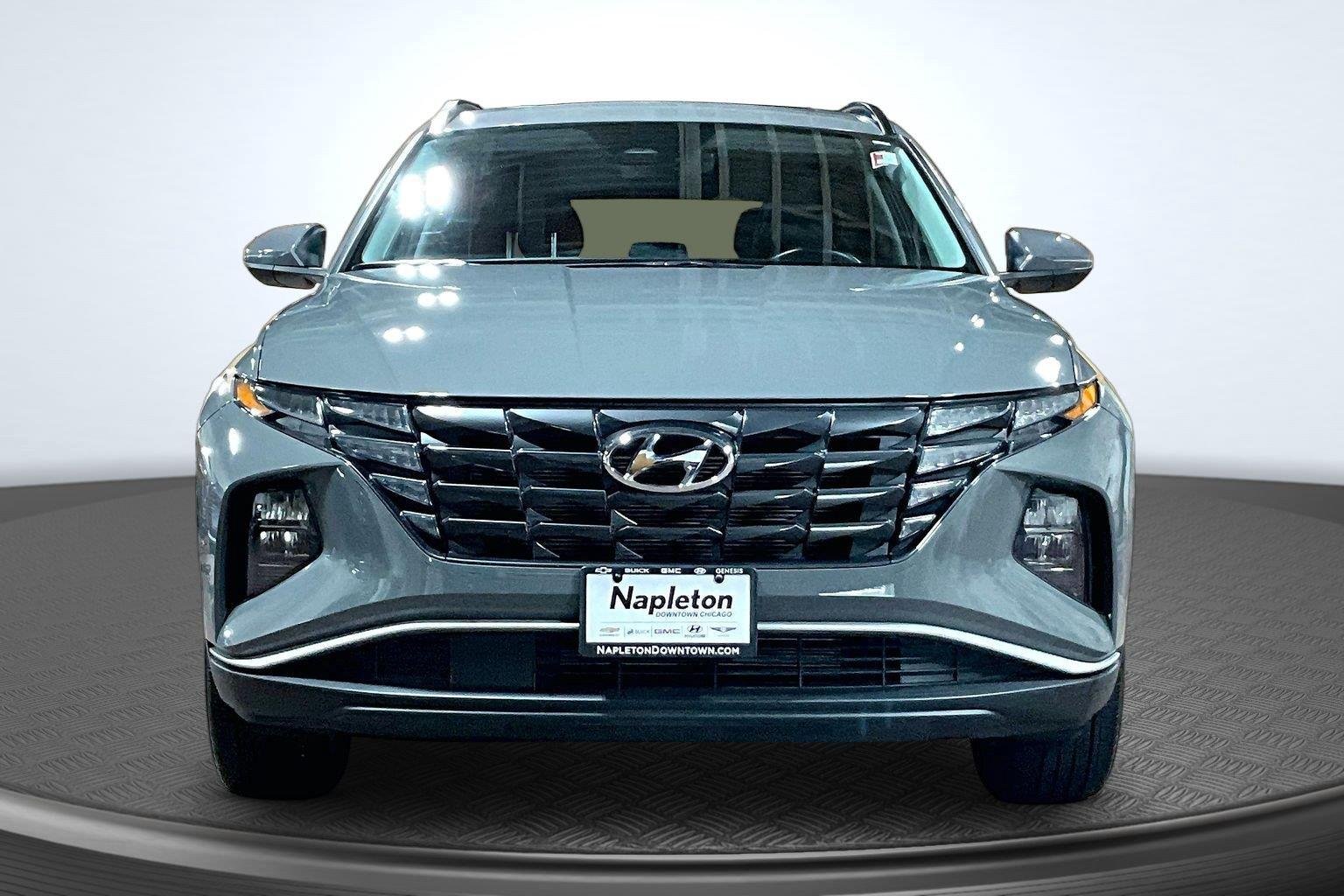 Used 2024 Hampton Gray Hyundai SEL image 3