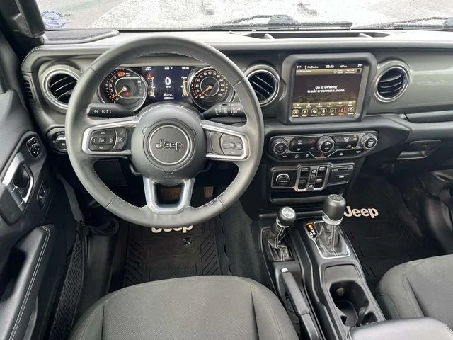Used 2023 Gray Jeep Sahara image 12