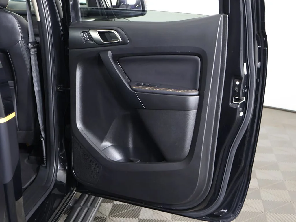 Used 2022 Shadow Black Ford Lariat image 27