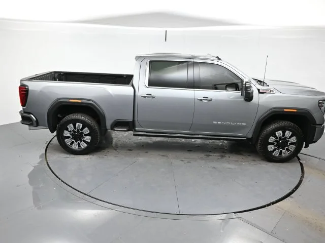 Used 2025 Sterling Metallic GMC Denali image 37