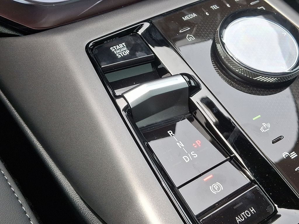 Used 2026 Skyscraper Grey Metallic BMW 30 xDrive image 7