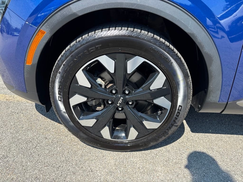 Used 2024 Blue Kia X-Line image 11