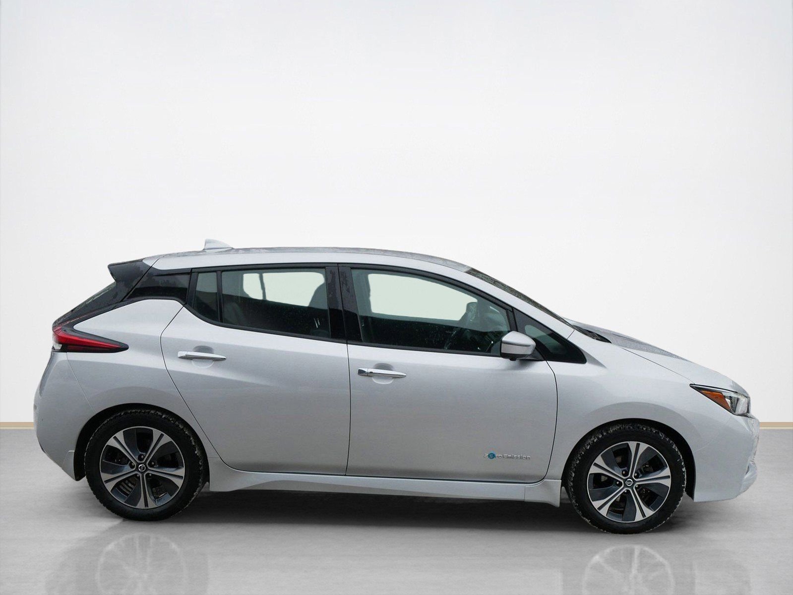 Certified 2019 Nissan Leaf SL with VIN 1N4AZ1CP3KC304777 for sale in Maplewood, Minnesota