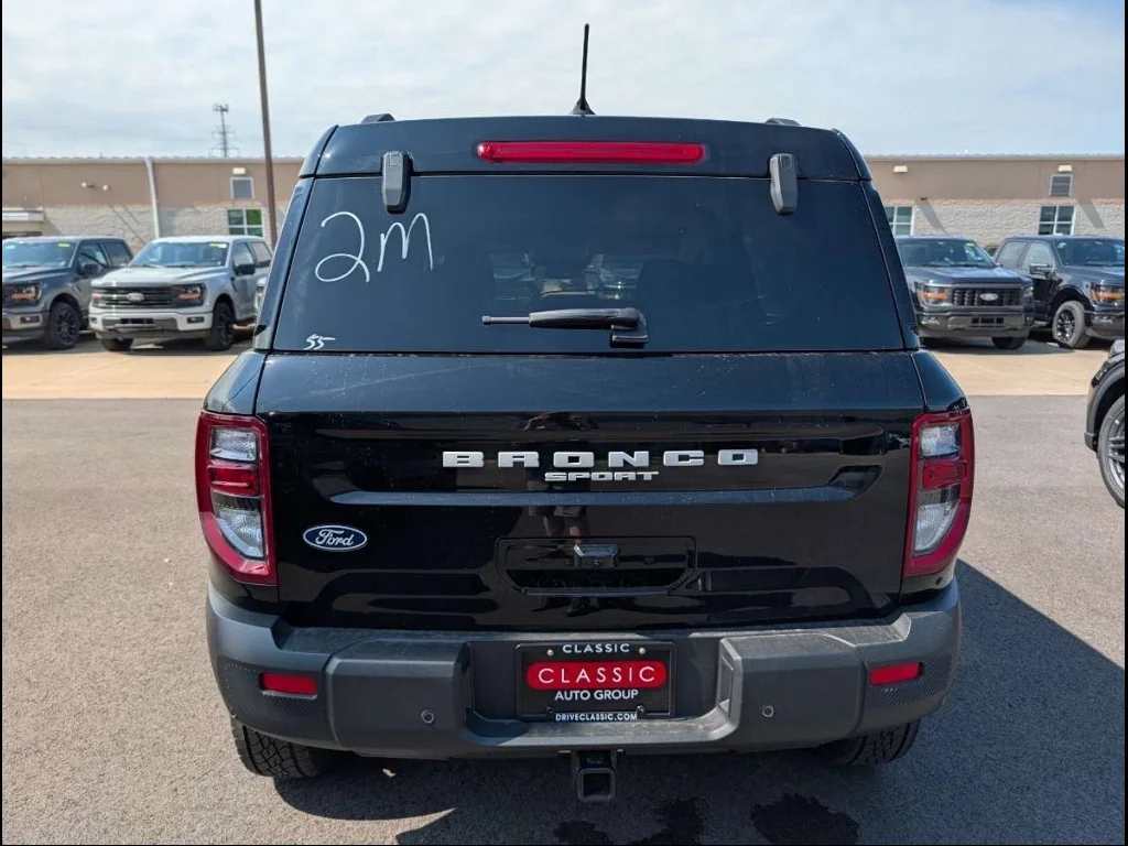 New 2026 Shadow Black Ford Badlands® image 4