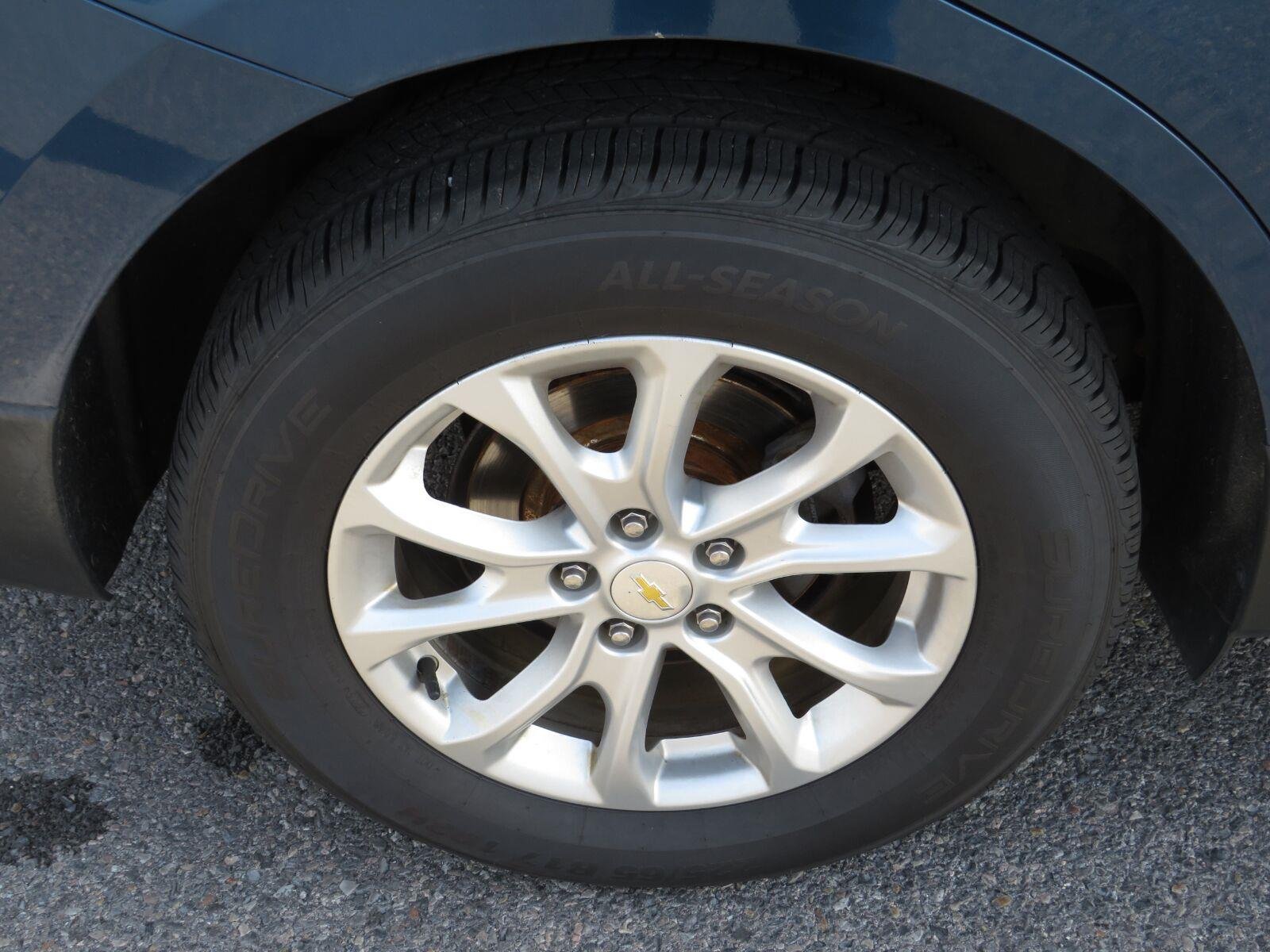Used 2020 Pacific Blue Metallic Chevrolet LT image 11