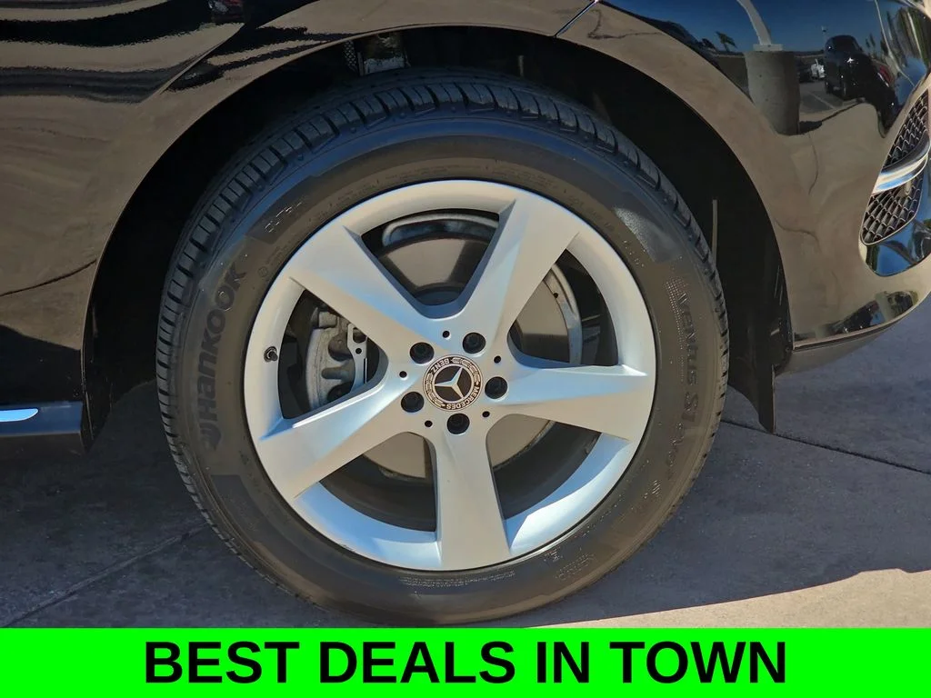 Used 2017 Black Mercedes-Benz GLE 350 image 40