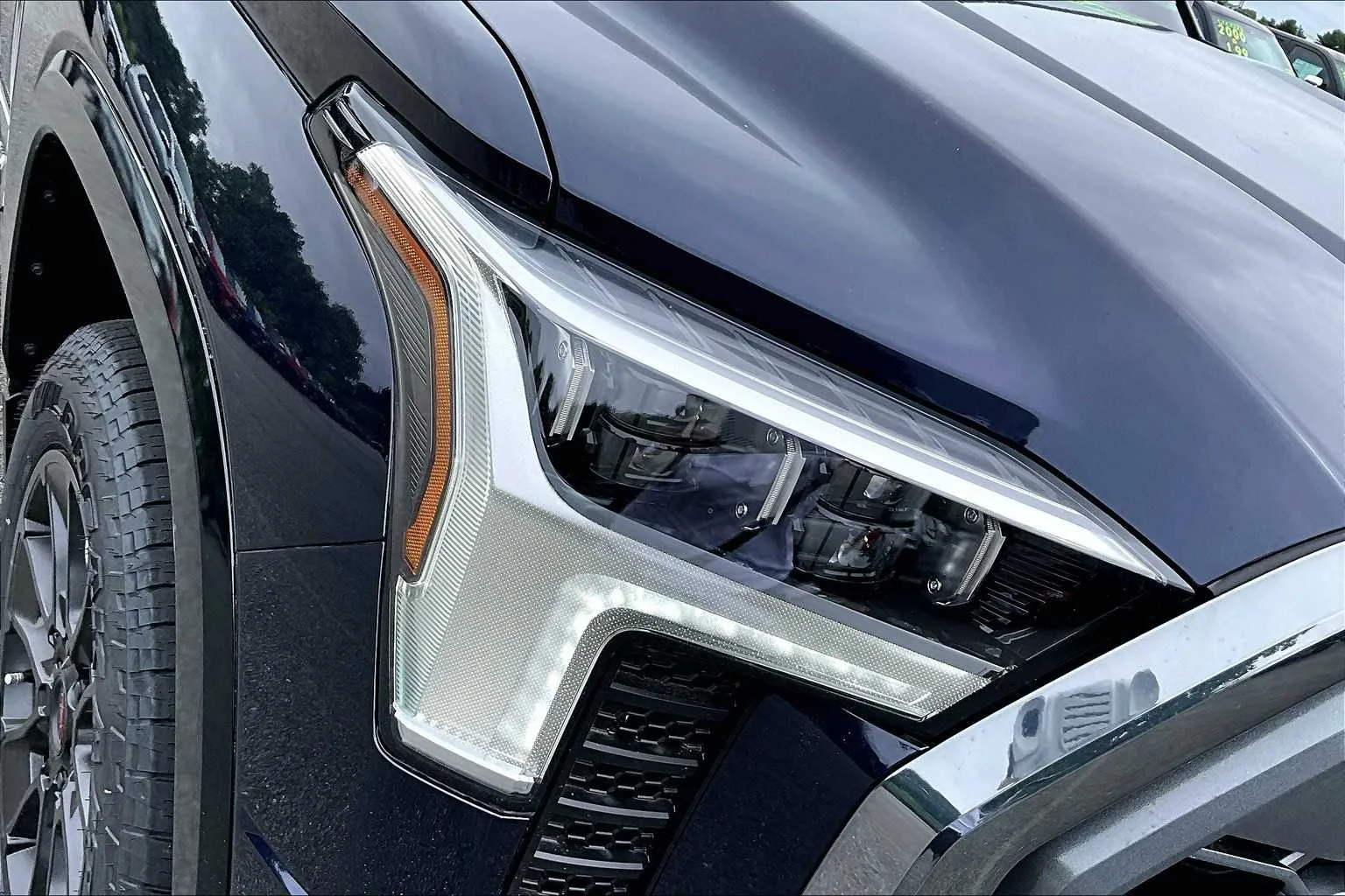 2025 Toyota Tundra Platinum - Photo 13
