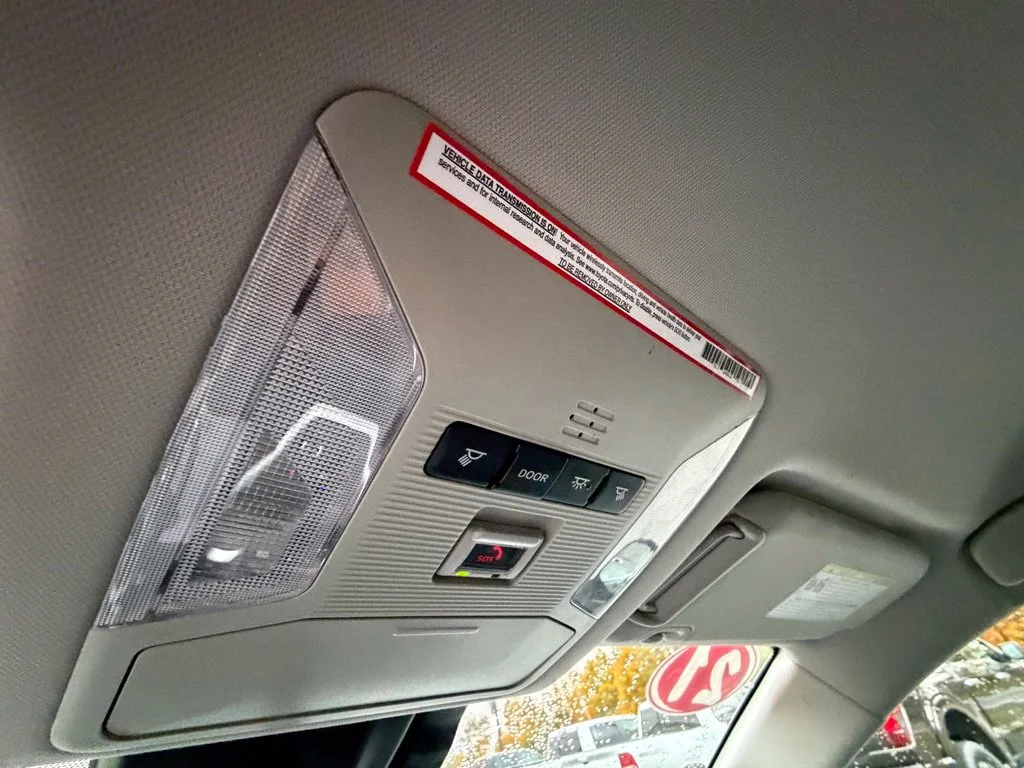 Used 2021  Toyota XLE image 18