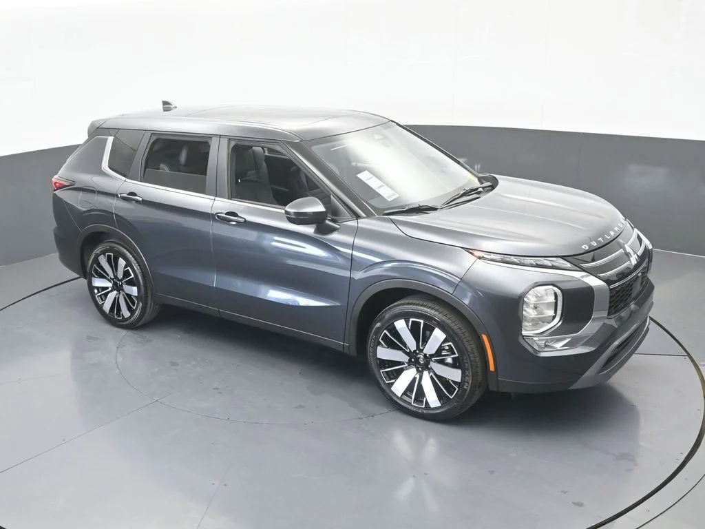 New 2026 Graphite Gray Mitsubishi SE 1.5T 2WD image 56