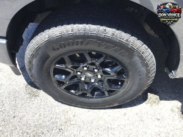 New 2026 Carbonized Gray Metallic Ford XLT image 26