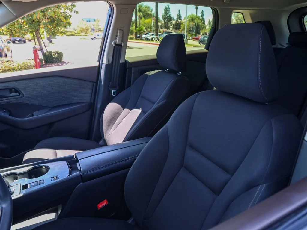 Used 2023 Black Nissan S image 14