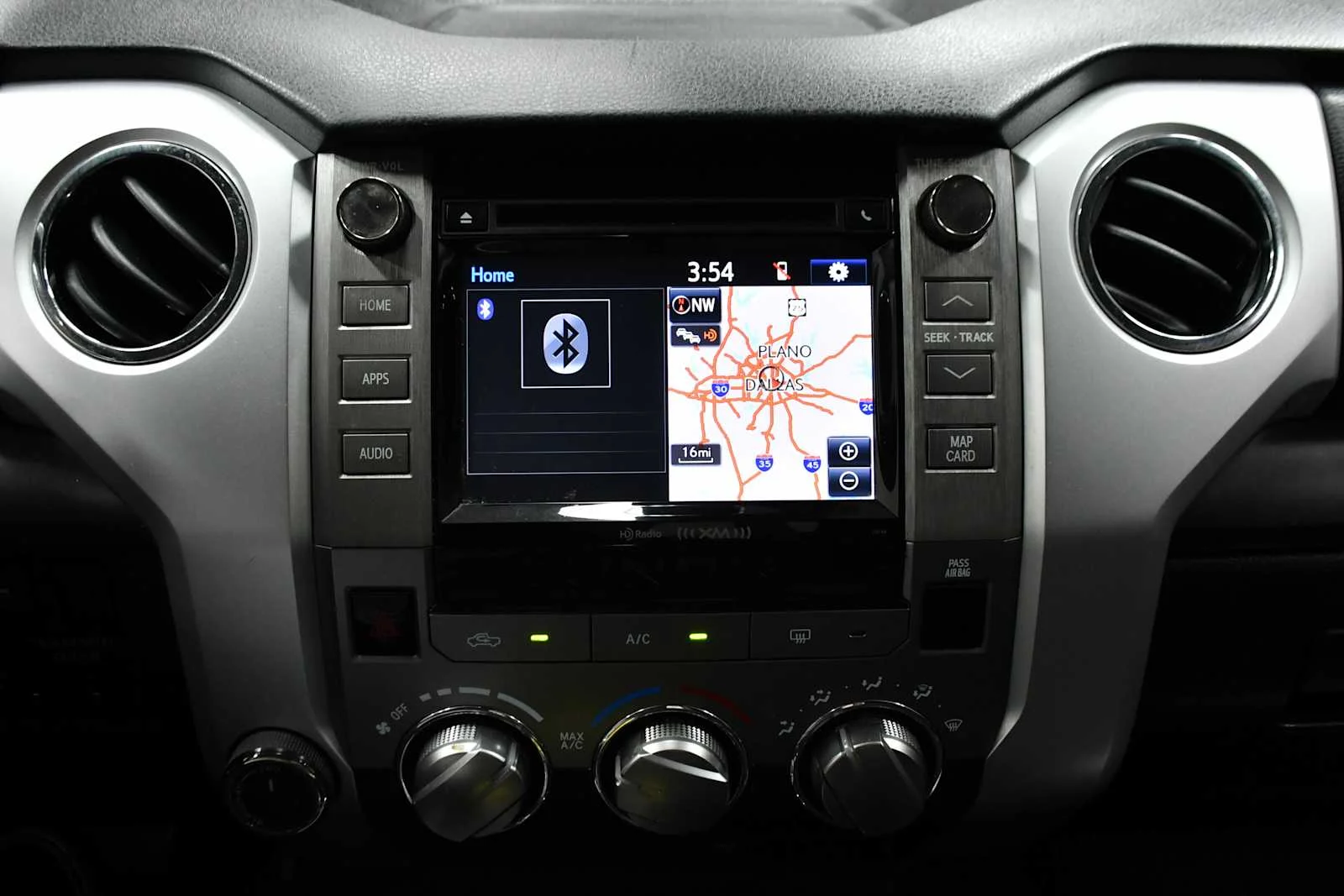 Used 2018 Quicksand Toyota SR5 image 19