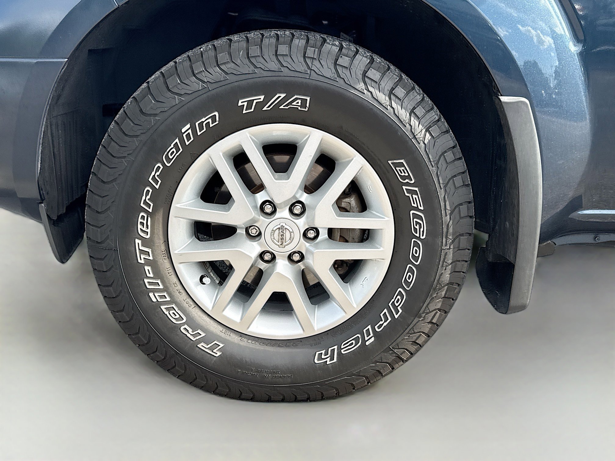 Used 2020 Arctic Blue Metallic Nissan SV image 39