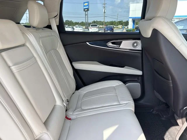 Used 2023 White Lincoln Black Label image 11