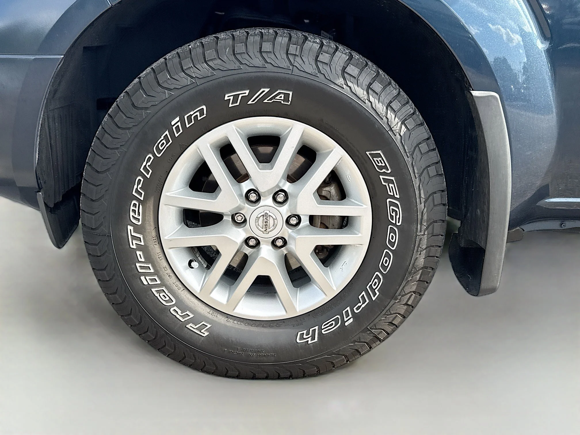 Used 2020 Arctic Blue Metallic Nissan SV image 39