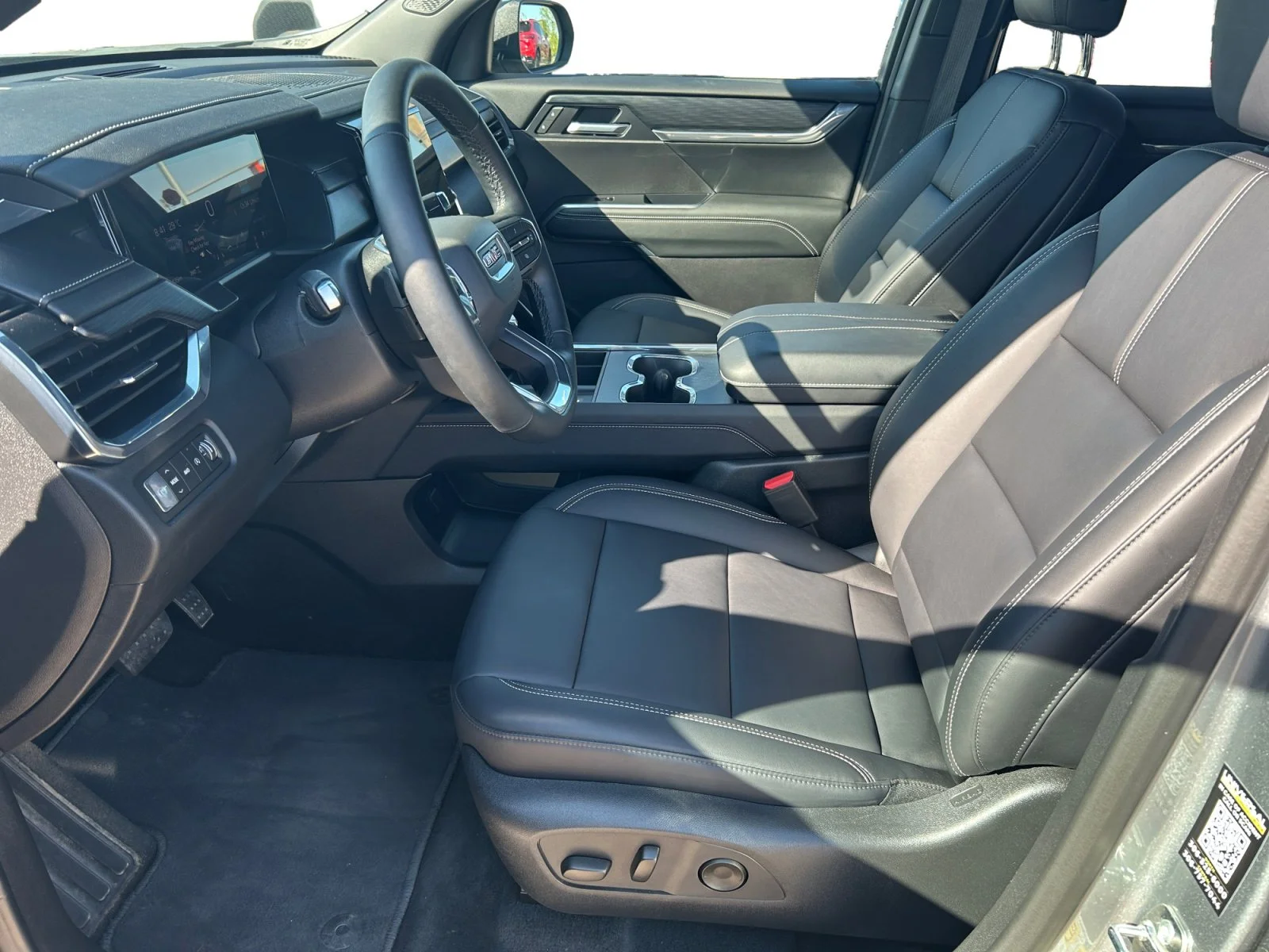 Used 2026 STERLING METALLIC GMC Elevation AWD image 14