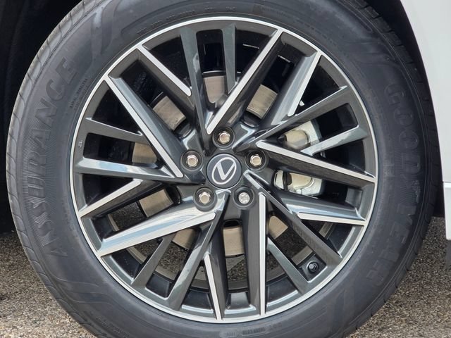 New 2026 Wind Chill Pearl Lexus PREMIUM AWD image 19