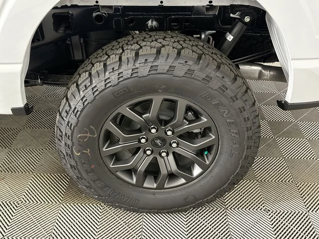 New 2026 White Ford Tremor image 25