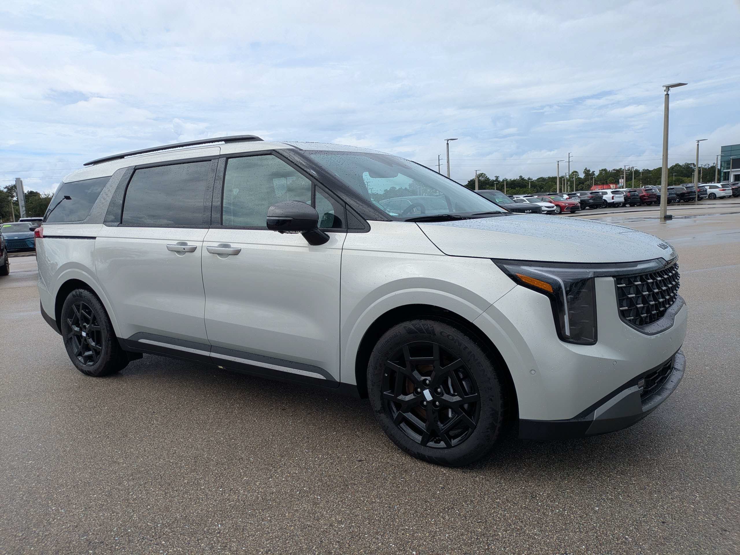 New 2026 Ivory Silver Kia SX image 2