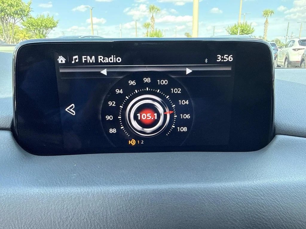 Used 2019 Silver Mazda Signature image 30