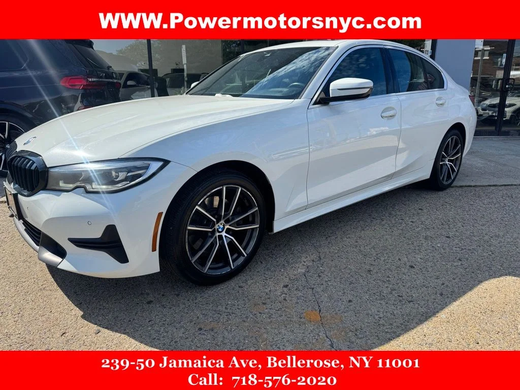 2021 BMW 3 Series 330i xDrive Sedan's photo