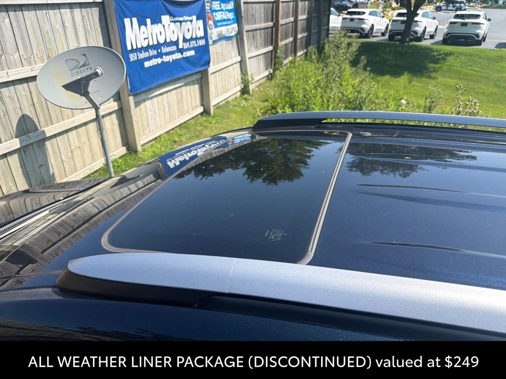 Used 2018 Blue Toyota XLE image 6