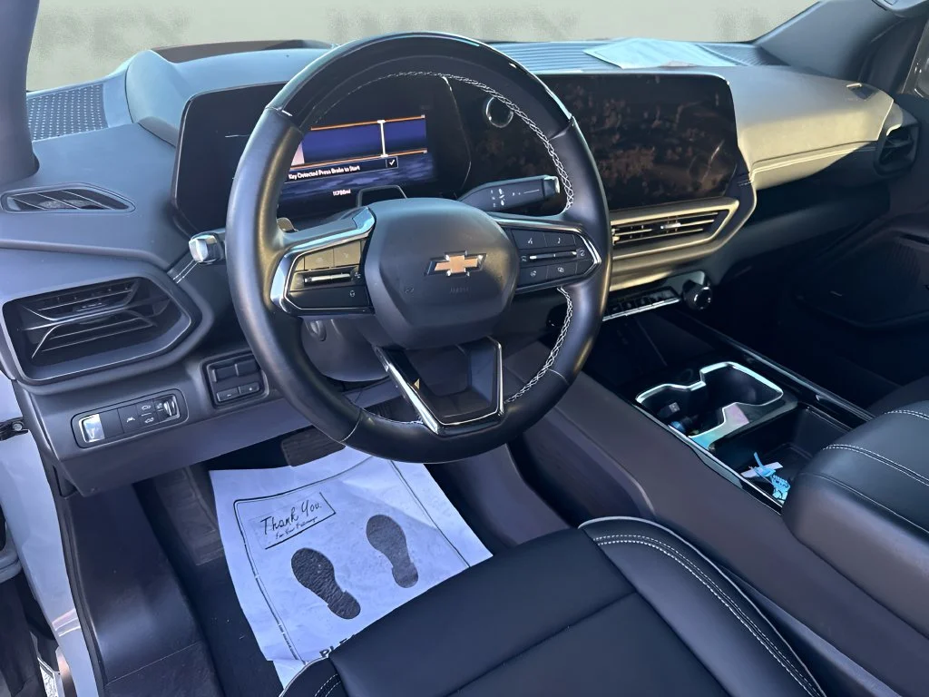 Used 2025 Gray Chevrolet LT image 10