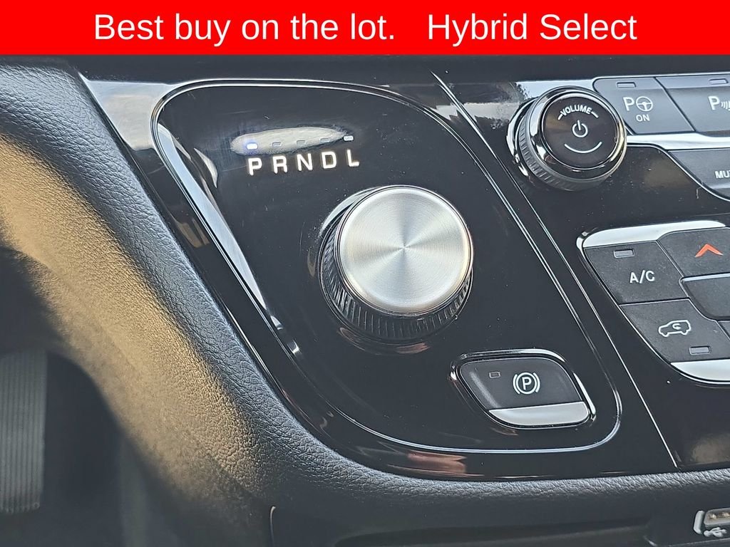 2024 Chrysler Pacifica PHEV Select - Photo 31