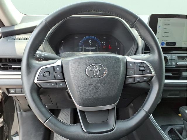 Used 2025 Black Toyota XLE image 23