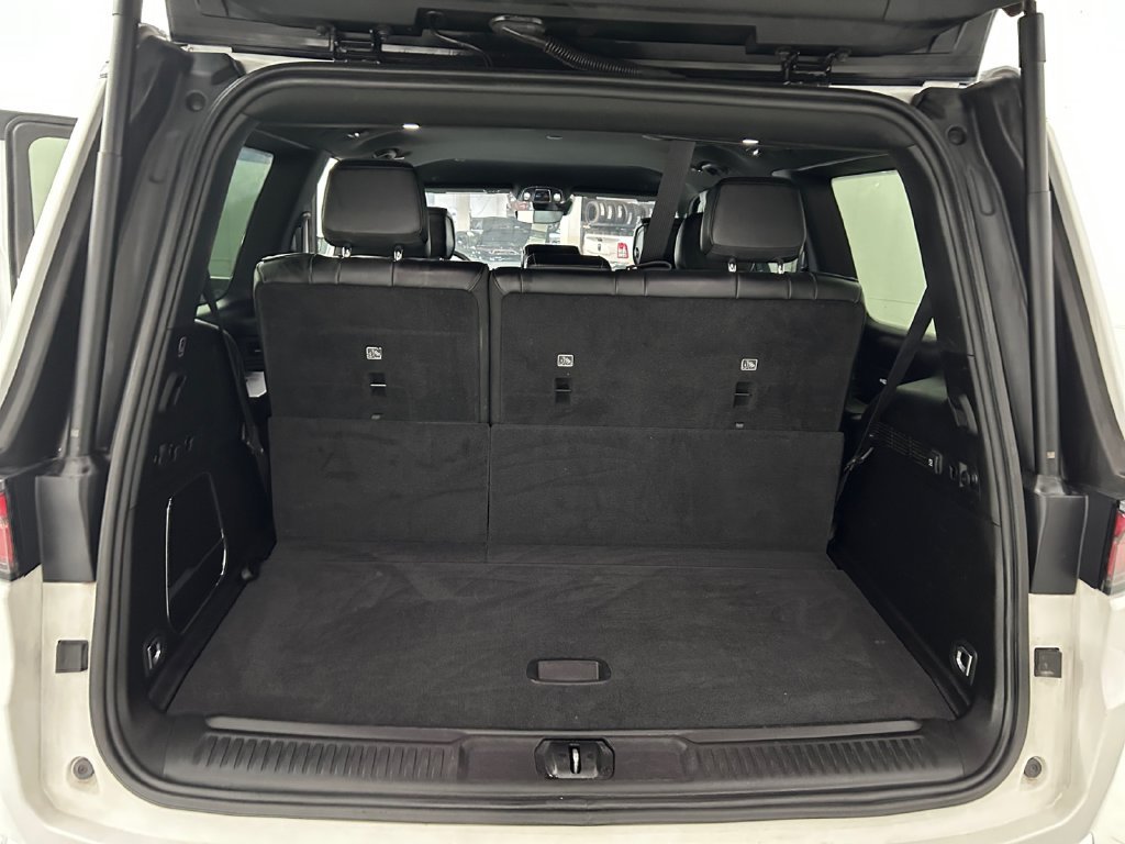 Used 2024 White Jeep Series II image 27