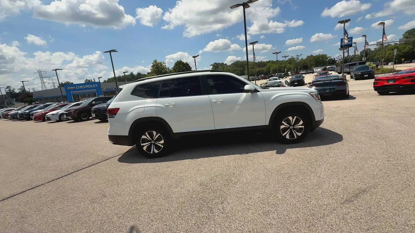 2025 Volkswagen Atlas SE - Photo 9