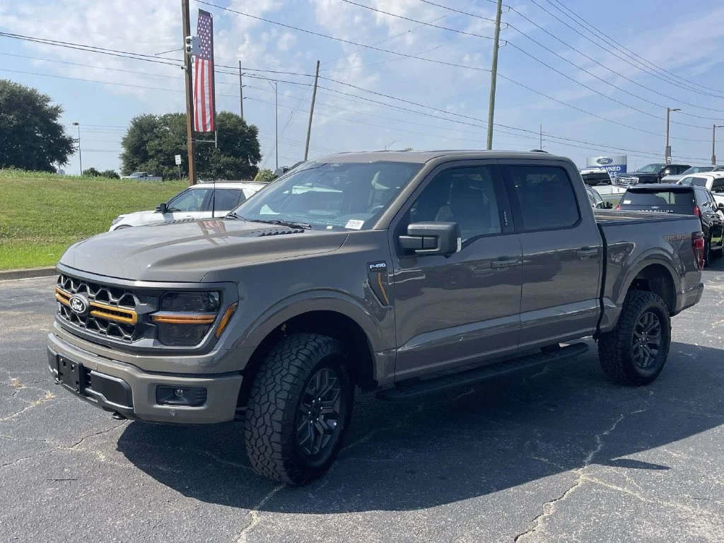 New 2026 Gray Ford Tremor image 7