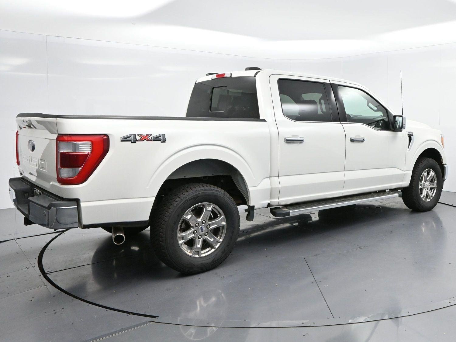 Used 2023  Ford LARIAT image 7