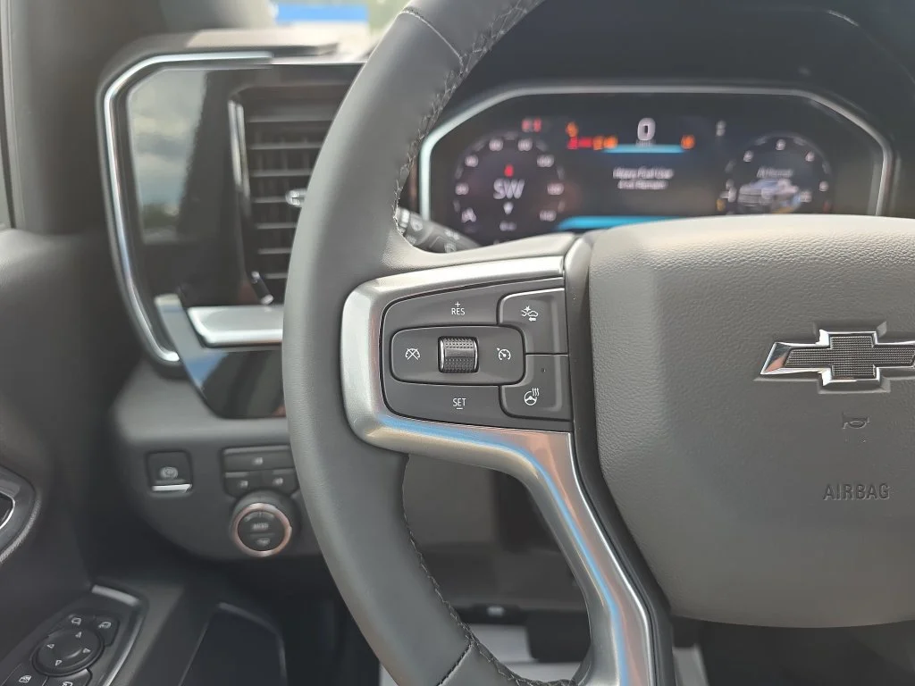 New 2026 Sterling Gray Metallic Chevrolet LT image 21