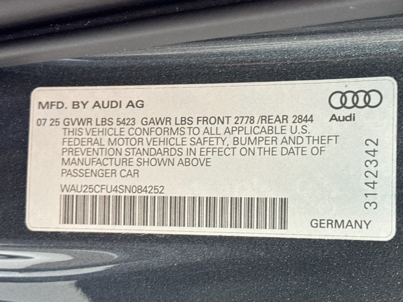 Used 2025 Gray Audi Premium Plus image 28