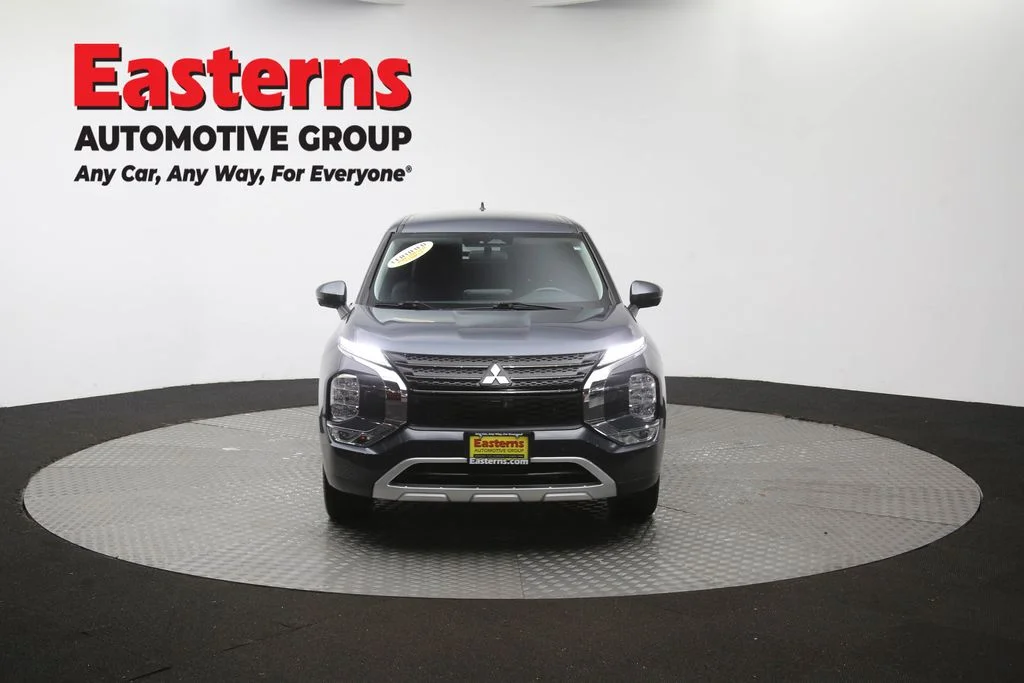 Used 2024 Gray Mitsubishi SE image 54