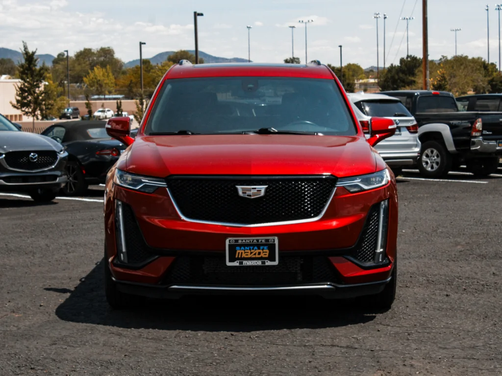 Used 2021  Cadillac Sport image 2