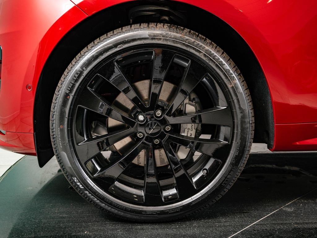 New 2026 Firenze Red Land Rover Dynamic SE image 13