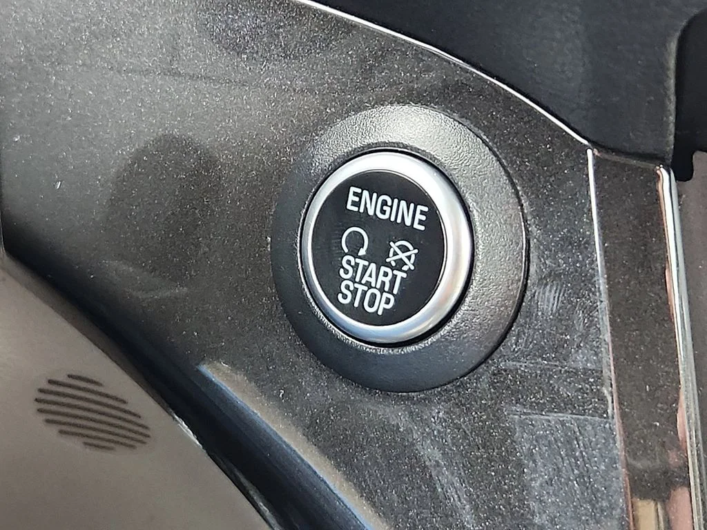 Used 2019 White Ford Titanium image 24