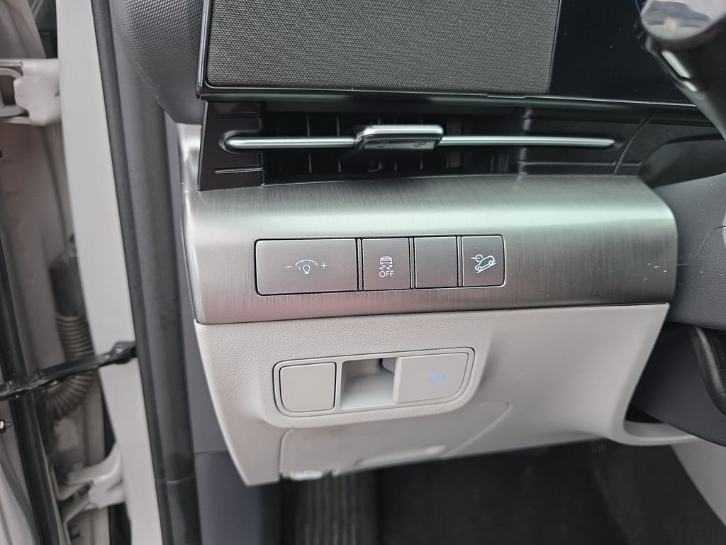 Used 2024 Cyber Gray Metallic Hyundai SEL image 23