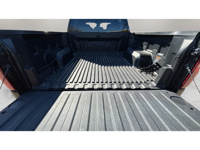 Used 2024 Black Chevrolet LT (2FL) image 33