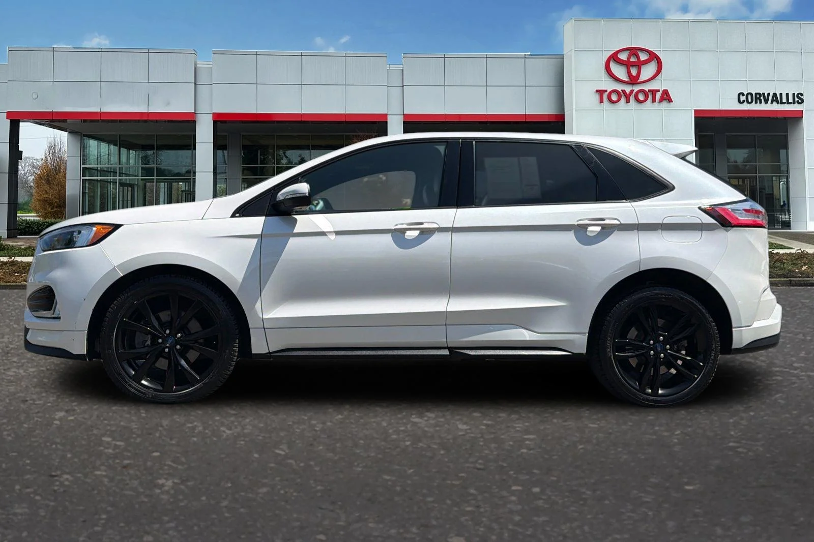 Used 2019 White Ford ST image 7